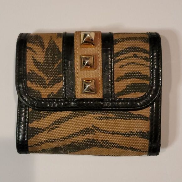 Betsey Johnson Animal Print Wallet - Picture 1 of 13